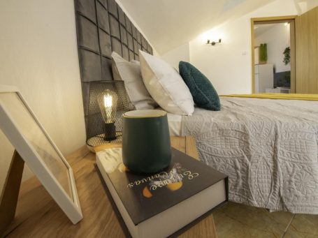 ID 1161 Bedroom with furniture