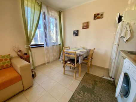 ID 1163 dining area