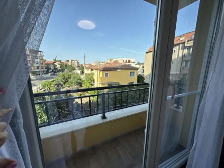 ID 1148 terrace