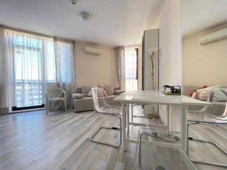 ID 1146 dining area of the apartment