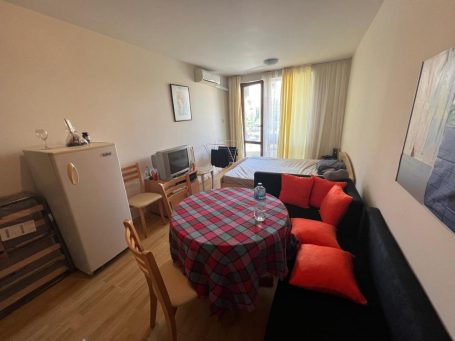 ID 1170 living room