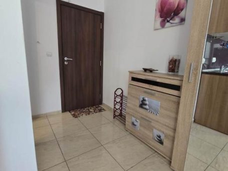 ID 1178 entrance hall