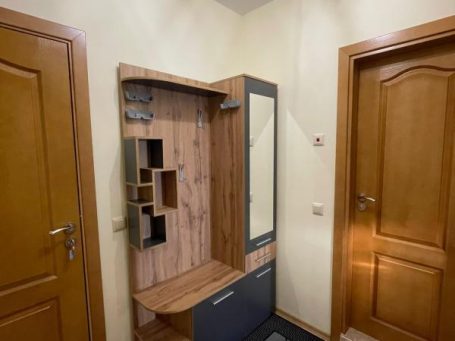 ID 1177 entrance hall