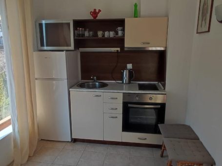 ID 1073 Kitchen corner