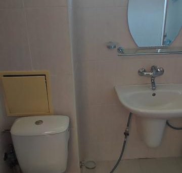 ID 1073 Bathroom