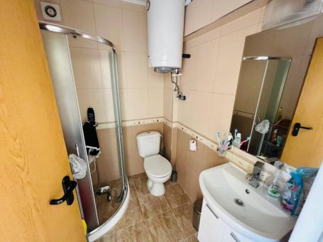 ID 1175 bathroom