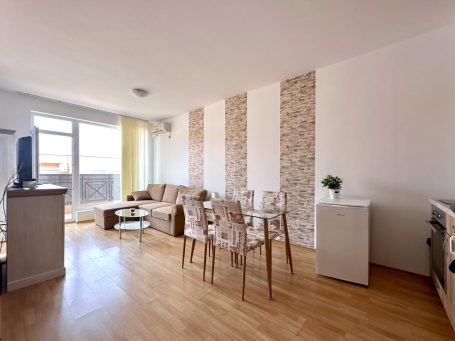ID 1169 living room