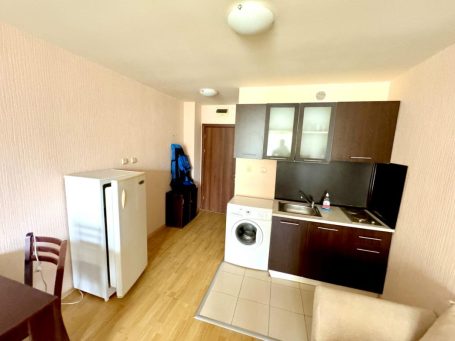 ID 1195 Kitchen area