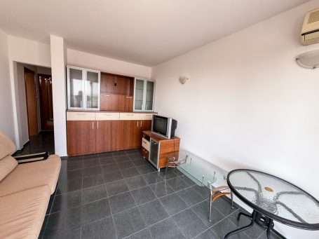 ID 1205 room