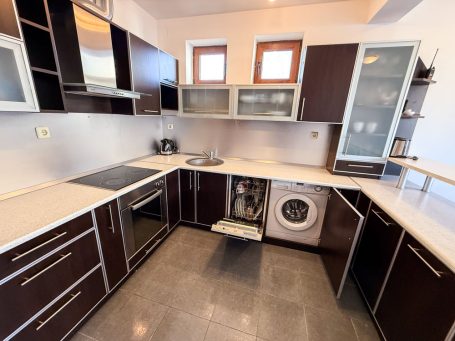 ID 1205 View of the kitchen