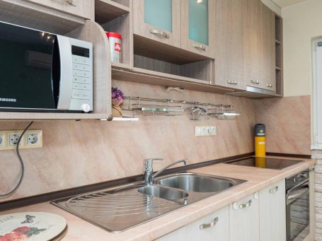 ID 1183 Kitchen corner