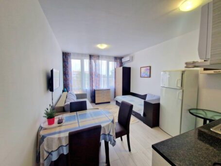 1203 студия в комплексе Flora Beach Resort в Помории - продажа