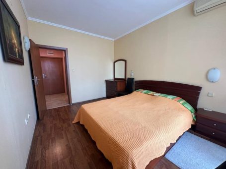 ID 1200 room