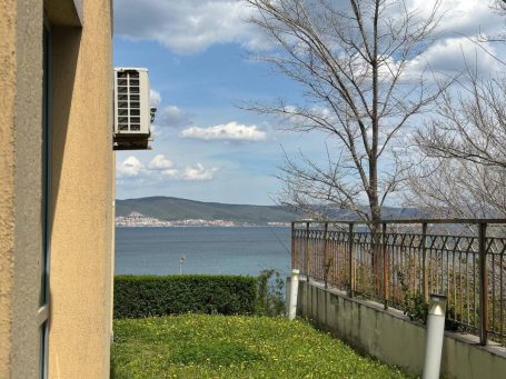 ID 1200 sea view