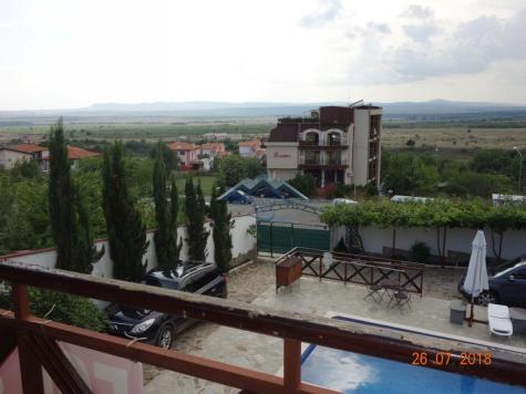 Buy property in Kosharitsa: apartments, houses, townhouses