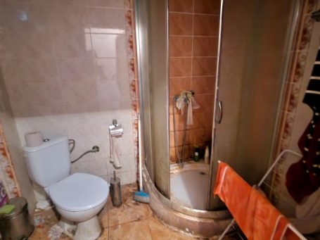 ID 1228 bathroom