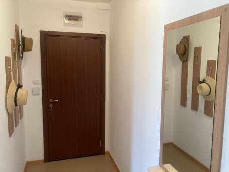 ID 1220 входно антре