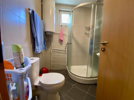 ID 1221 bathroom