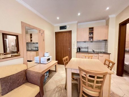 ID 1236 dining area