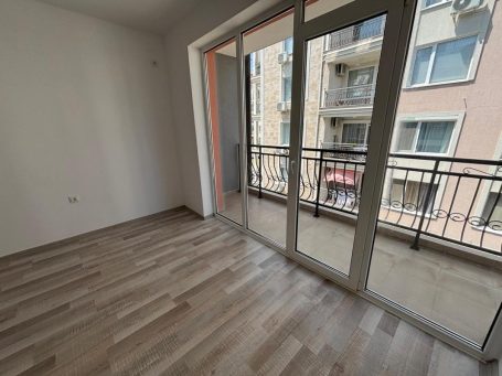 ID 1255 Terrace of the apartment