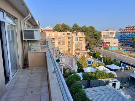 ID 1262 terrace