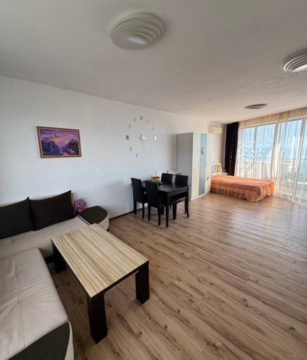 ID 1256 living room