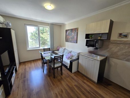 ID 1252 dining area
