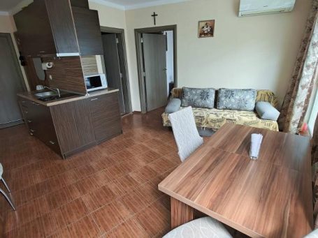 ID 1248 Kitchen and dining area