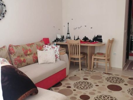 ID 1265 sofa and dining table in the studio