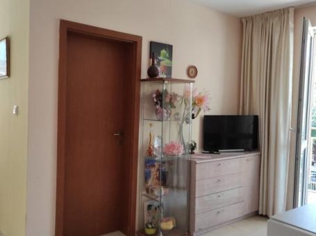 ID 1244 Living room furniture