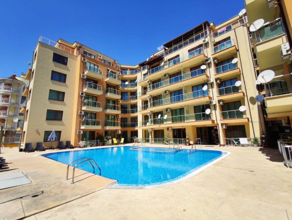 ID 1258 View of the complex "Amadeus 11"