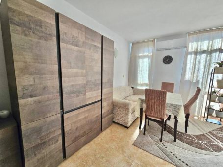 ID 1257 wardrobe