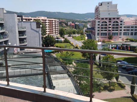 ID 1248 гледка към града от тераса