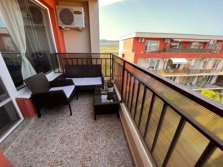 ID 1253 terrace
