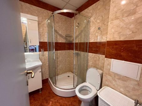 ID 1253 bathroom with shower