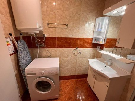 ID 1253 bathroom