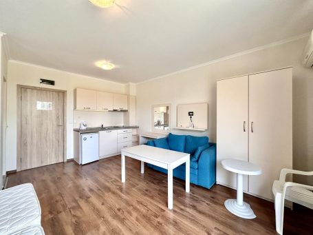 ID 1259 гардероби, диван, кухня, маси