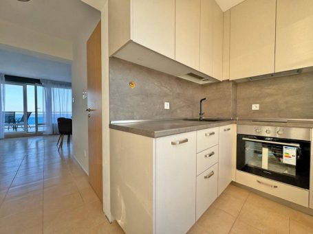 ID 1243 kitchen area