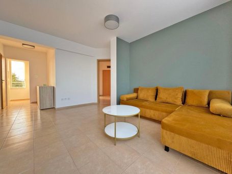 ID 1243 Sofa, table