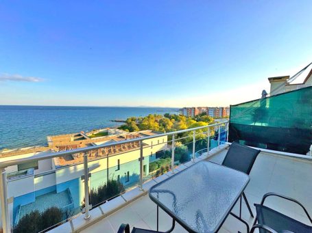ID 1243 sea view