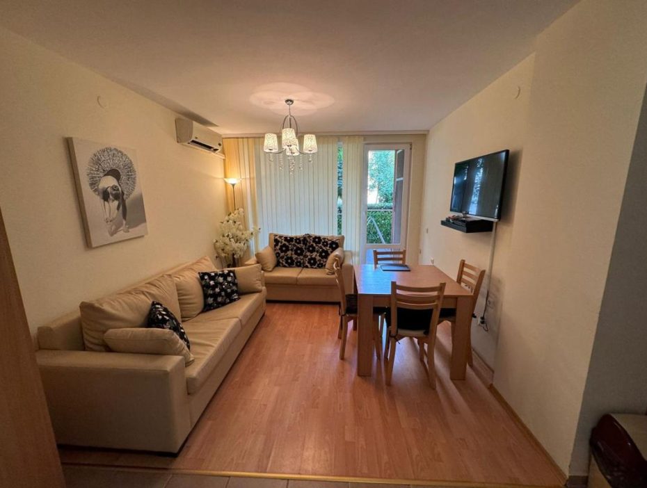 Cozy one bedroom apartment on the ground floor in complex "Nessebar Fort Club"